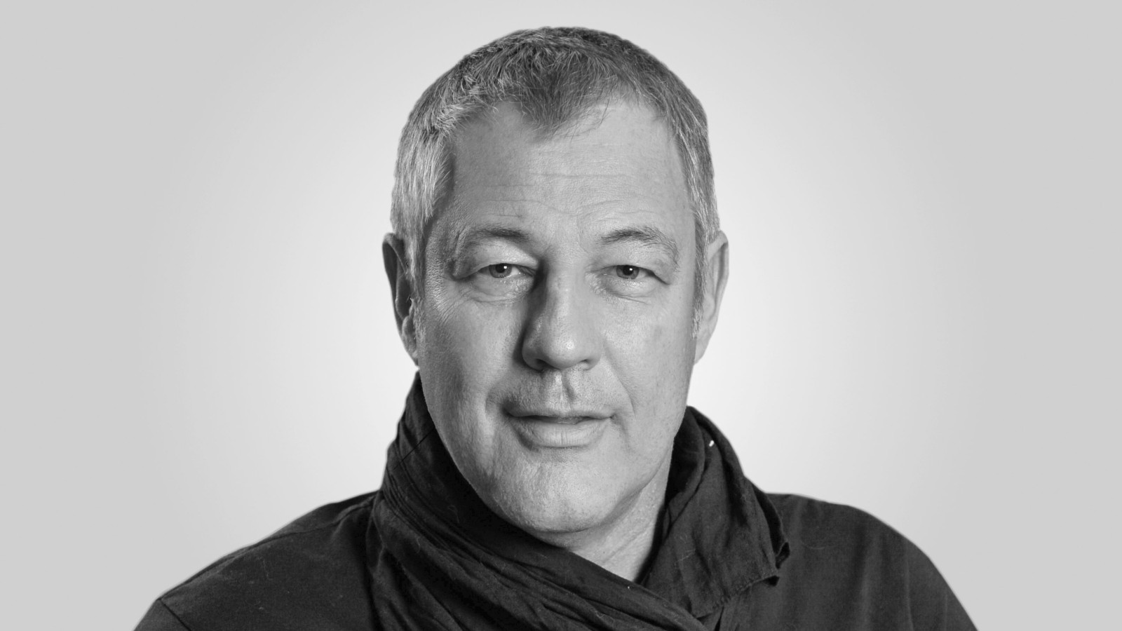 Rüdiger Neugebauer, Master Οδοντοτεχνίτης από Πορτογαλία.