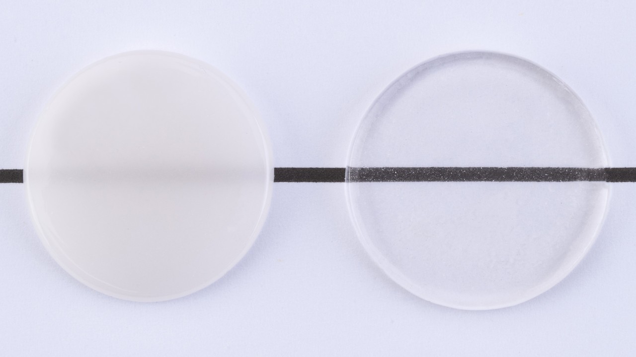 Διαφάνεια του Glaze Fluo και του Glaze